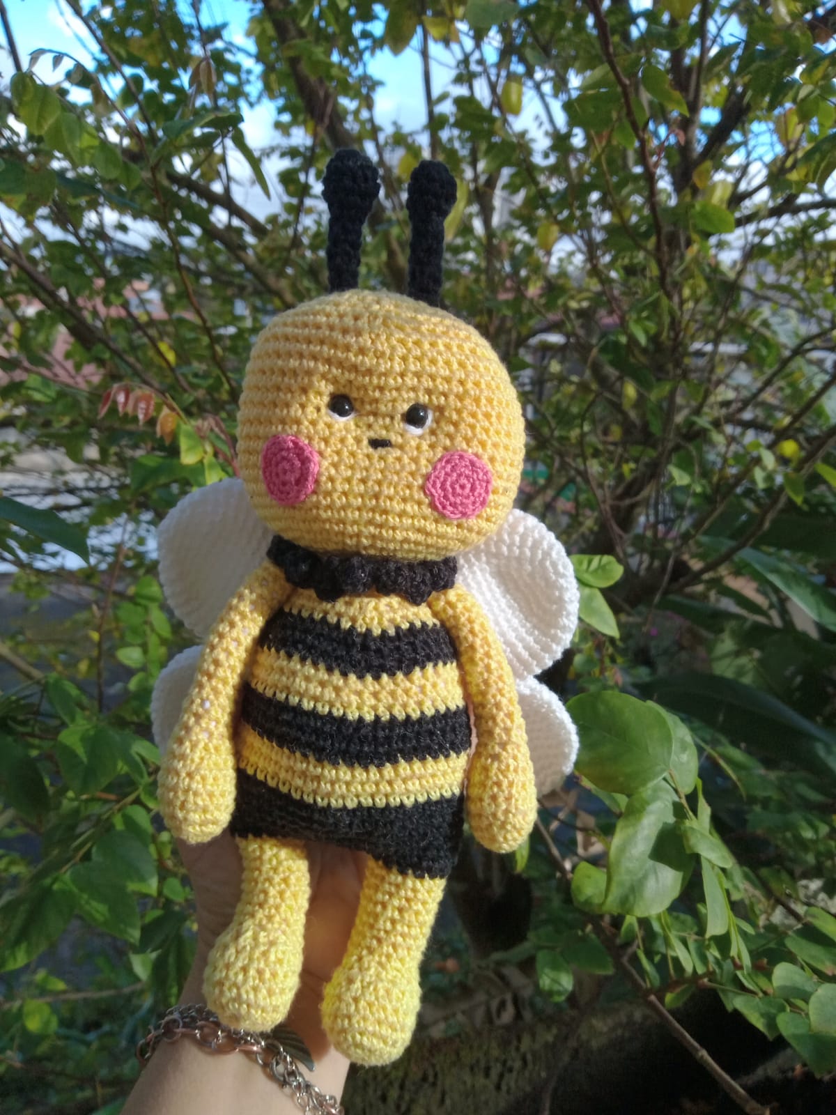 Dia da Abelha - Amigurumi Jogo da velha fio BELLA ARTE e BELLINHA